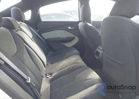 2015 Dodge Dart Sxt z USA, uszkodzony, nr VIN 1C3CDFBB0FD182078